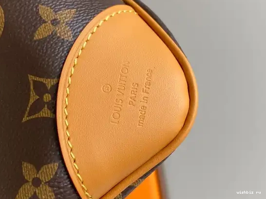 WIS ODEON LOUIS VUITTON 0522